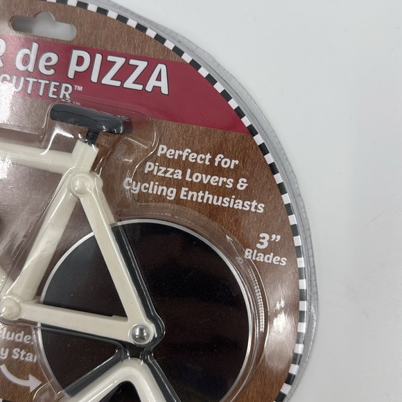 SOHO KITCHEN Tour de Pizza Cutter White Bike NEW - Picture 3 of 12